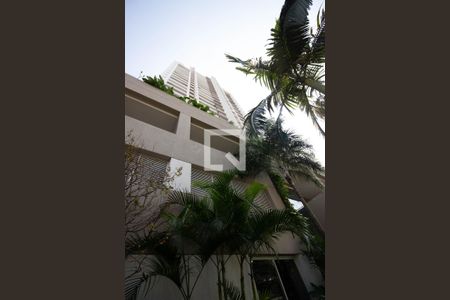 Apartamento à venda com 68m², 2 quartos e 2 vagasFachada