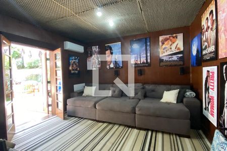 Sala de casa de condomínio à venda com 5 quartos, 700m² em Alphaville, Santana de Parnaíba