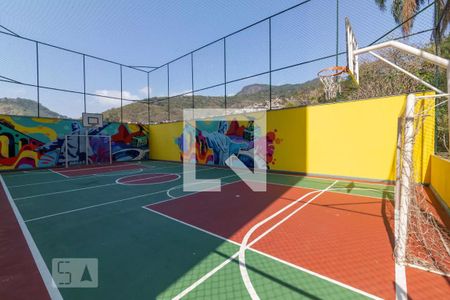 Apartamento à venda com 75m², 2 quartos e 1 vagaÁrea comum