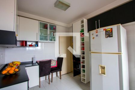 Apartamento à venda com 132m², 3 quartos e 3 vagas Apartamento à venda com 132m², 3 quartos e 3 vagasCozinha