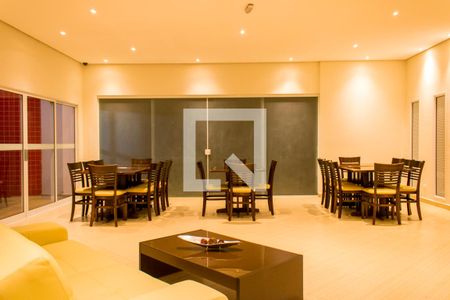 Apartamento à venda com 132m², 3 quartos e 3 vagas Apartamento à venda com 132m², 3 quartos e 3 vagasÁrea comum - Salão de festas