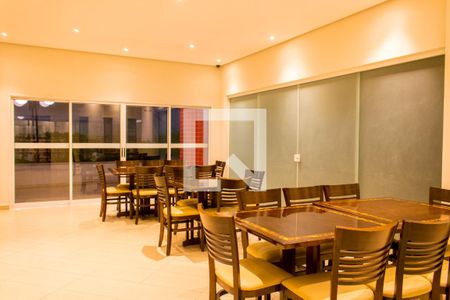 Apartamento à venda com 132m², 3 quartos e 3 vagas Apartamento à venda com 132m², 3 quartos e 3 vagasÁrea comum - Salão de festas