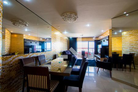 Sala de apartamento à venda com 3 quartos, 132m² em Vila Assunção, Santo André