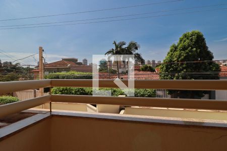 Casa para alugar com 268m², 3 quartos e 4 vagasSacada quarto 2 