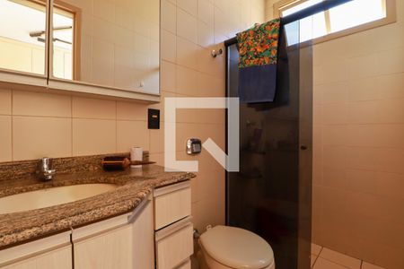 Casa para alugar com 268m², 3 quartos e 4 vagasBanheiro de Serviço 