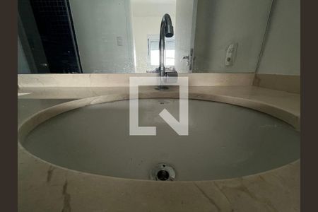 Apartamento à venda com 95m², 2 quartos e sem vagaBanheiro