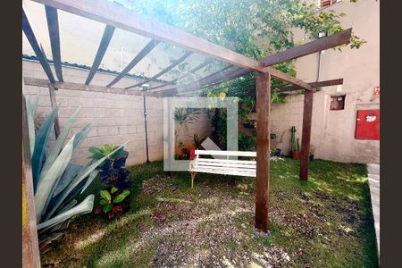 Apartamento à venda com 95m², 2 quartos e sem vagaÁrea comum