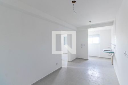 Sala/Cozinha de apartamento para alugar com 2 quartos, 38m² em Parque das Paineiras, São Paulo