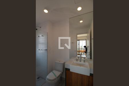 Banheiro de apartamento à venda com 1 quarto, 40m² em Pinheiros, São Paulo