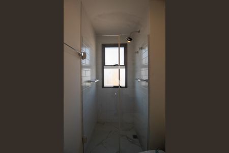 Banheiro de apartamento à venda com 1 quarto, 40m² em Pinheiros, São Paulo