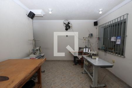 Casa à venda com 125m², 3 quartos e 2 vagasQuarto de Serviço