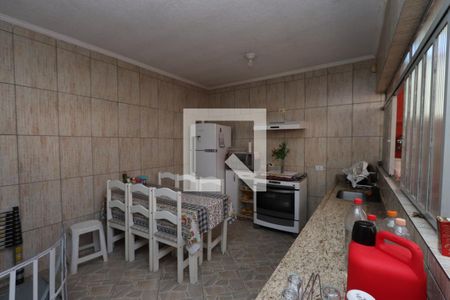 Casa à venda com 125m², 3 quartos e 2 vagasCozinha 