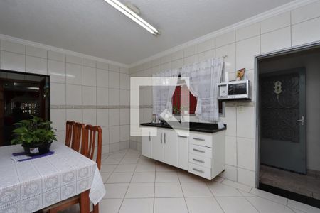 Casa à venda com 125m², 3 quartos e 2 vagasCozinha 