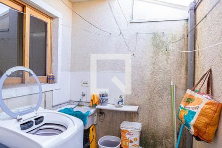 Casa à venda com 84m², 3 quartos e 2 vagas Casa à venda com 84m², 3 quartos e 2 vagasÁrea de Serviço