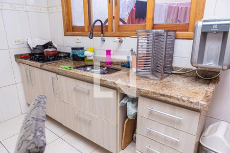 Casa à venda com 84m², 3 quartos e 2 vagas Casa à venda com 84m², 3 quartos e 2 vagasCozinha