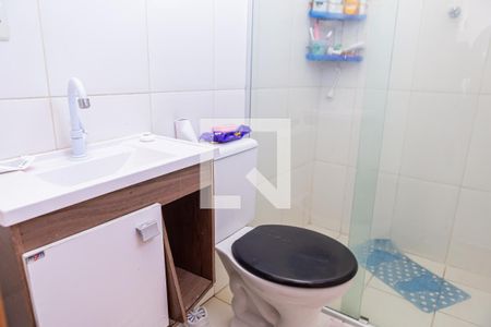 Casa à venda com 84m², 3 quartos e 2 vagas Casa à venda com 84m², 3 quartos e 2 vagasBanheiro 2
