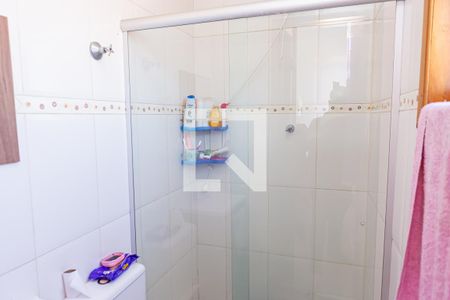 Casa à venda com 84m², 3 quartos e 2 vagas Casa à venda com 84m², 3 quartos e 2 vagasBanheiro 2