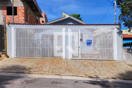 Fachada de casa à venda com 3 quartos, 312m² em Baeta Neves, São Bernardo do Campo