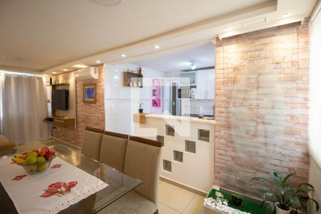 Sala de apartamento à venda com 2 quartos, 56m² em Conjunto Residencial José Bonifácio, São Paulo