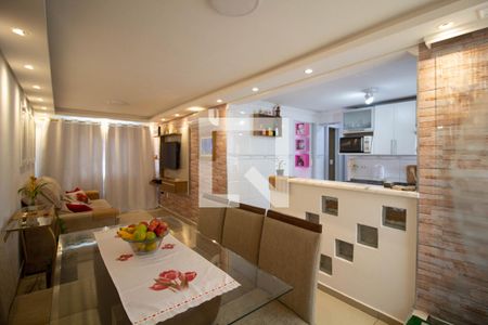 Sala de apartamento à venda com 2 quartos, 56m² em Conjunto Residencial José Bonifácio, São Paulo