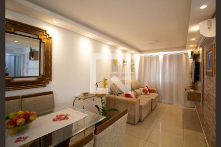 Sala de apartamento à venda com 2 quartos, 56m² em Conjunto Residencial José Bonifácio, São Paulo