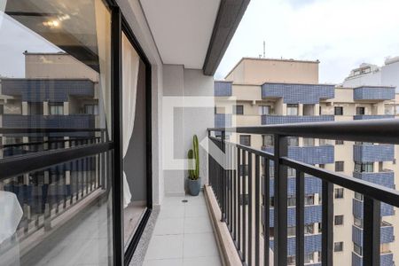 Studio para alugar com 27m², 1 quarto e sem vaga Studio para alugar com 27m², 1 quarto e sem vagaSacada