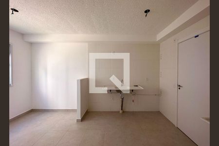Sala/Cozinha de apartamento à venda com 2 quartos, 33m² em Vila Socorro, São Paulo