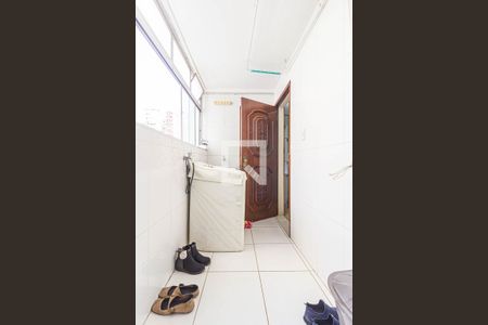 Apartamento à venda com 73m², 2 quartos e 1 vagaÁrea de Serviço