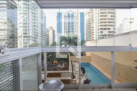 Varanda da Suite de apartamento para alugar com 2 quartos, 62m² em Icaraí, Niterói