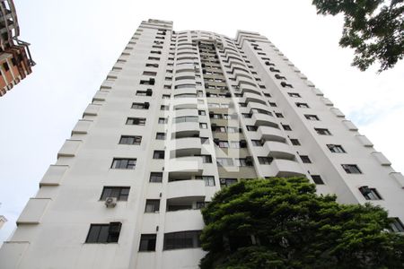 Apartamento à venda com 65m², 3 quartos e 1 vagaFachada