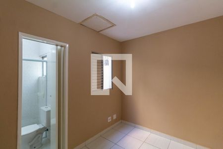 Suíte 1 de casa de condomínio para alugar com 2 quartos, 100m² em Vila Ré, São Paulo
