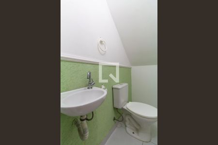 Lavabo de casa de condomínio para alugar com 2 quartos, 100m² em Vila Ré, São Paulo
