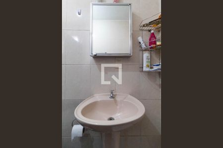 Casa à venda com 157m², 3 quartos e 2 vagasBanheiro da Suíte 1 