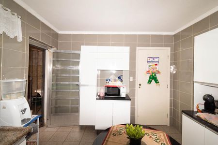 Casa à venda com 157m², 3 quartos e 2 vagasCozinha 