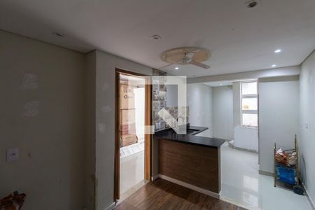 Casa à venda com 212m², 4 quartos e 1 vaga Casa à venda com 212m², 4 quartos e 1 vagaSala e Cozinha