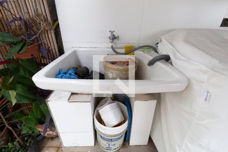 Casa à venda com 212m², 4 quartos e 1 vaga Casa à venda com 212m², 4 quartos e 1 vagaÁrea de Serviço