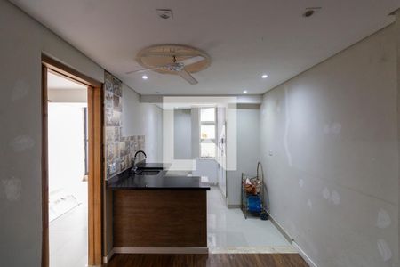 Casa à venda com 212m², 4 quartos e 1 vaga Casa à venda com 212m², 4 quartos e 1 vagaSala e Cozinha
