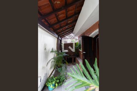 Varanda Quarto 1 de casa à venda com 4 quartos, 212m² em Vila Araguaia, São Paulo