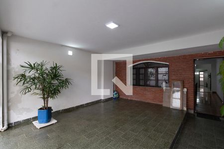 Casa à venda com 212m², 4 quartos e 1 vaga Casa à venda com 212m², 4 quartos e 1 vagaGaragem
