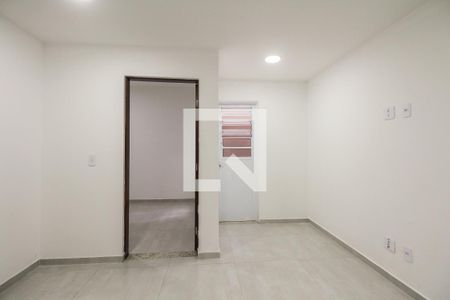 Sala  de apartamento para alugar com 1 quarto, 31m² em Vila Fernandes, São Paulo