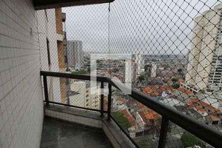 Apartamento para alugar com 163m², 3 quartos e 3 vagasVaranda