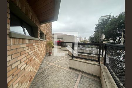 Apartamento para alugar com 163m², 3 quartos e 3 vagas Apartamento para alugar com 163m², 3 quartos e 3 vagasÁrea comum