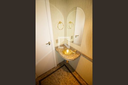 Apartamento para alugar com 163m², 3 quartos e 3 vagas Apartamento para alugar com 163m², 3 quartos e 3 vagasLavabo