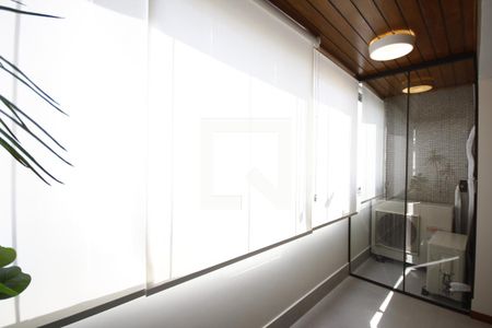 Apartamento à venda com 146m², 3 quartos e 2 vagasVaranda