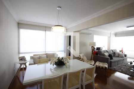 Apartamento à venda com 146m², 3 quartos e 2 vagasSala