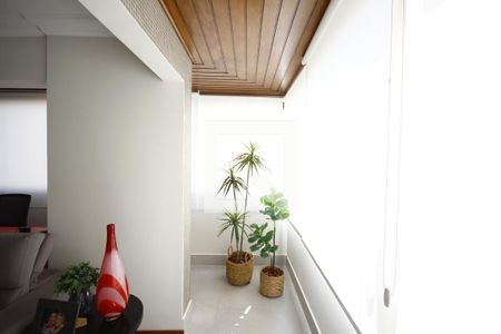 Apartamento à venda com 146m², 3 quartos e 2 vagasVaranda