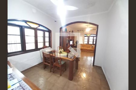 Sala de casa para alugar com 3 quartos, 350m² em Vila Valença, São Vicente