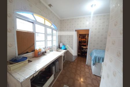 Área de Serviço de casa para alugar com 3 quartos, 350m² em Vila Valença, São Vicente