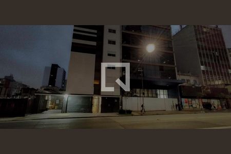 Apartamento à venda com 32m², 1 quarto e sem vaga Apartamento à venda com 32m², 1 quarto e sem vagaFachada