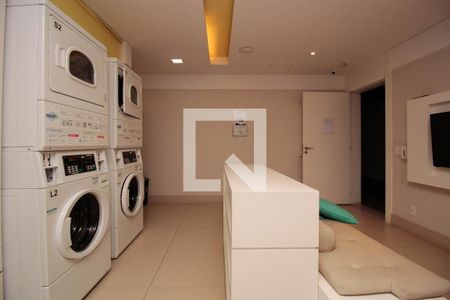 Lavanderia de apartamento para alugar com 1 quarto, 44m² em Pinheiros, São Paulo